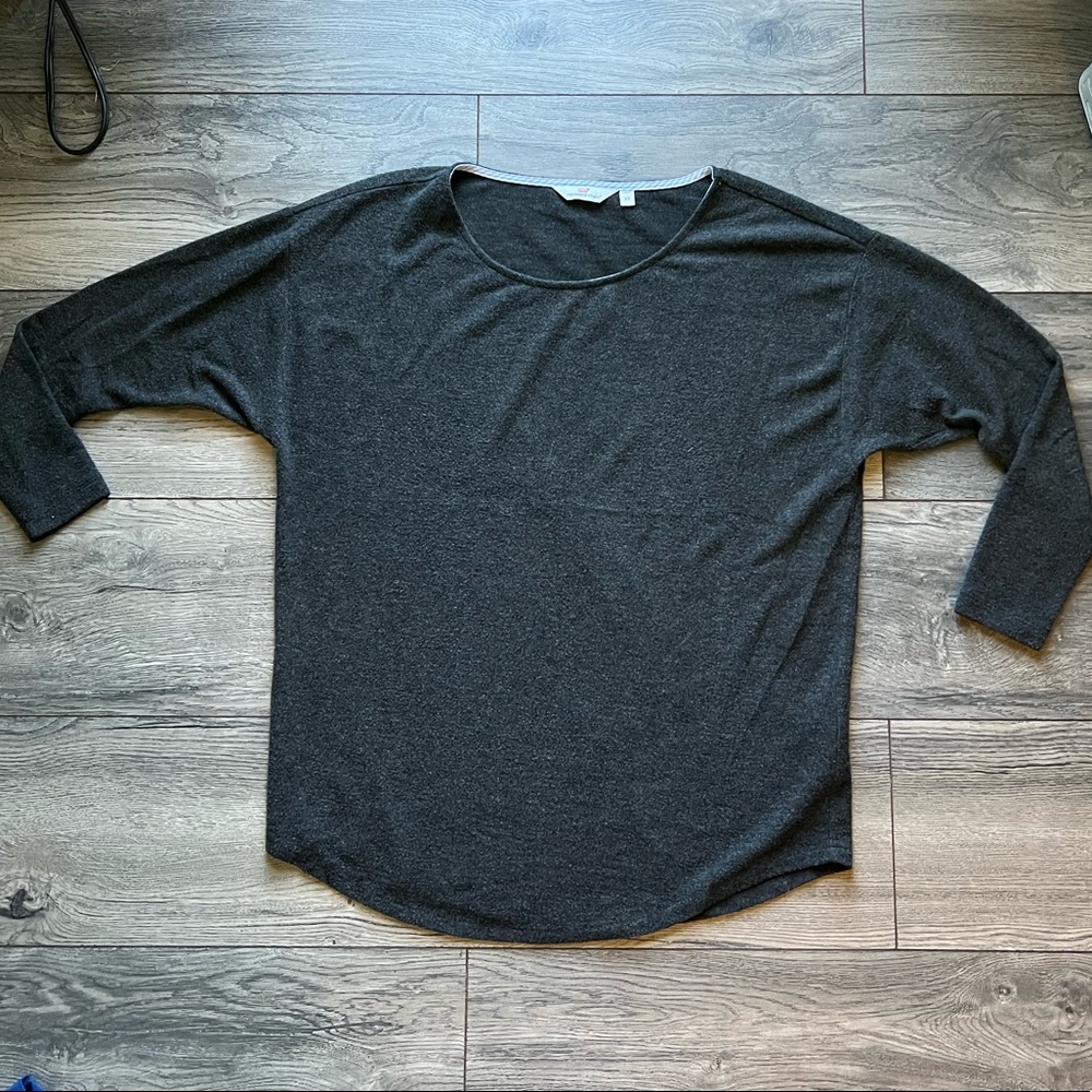 Vineyard vines sweater